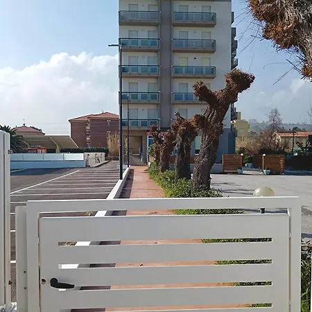 דירה Fronte Mare Senigallia- Terrazza Esclusiva Sulla